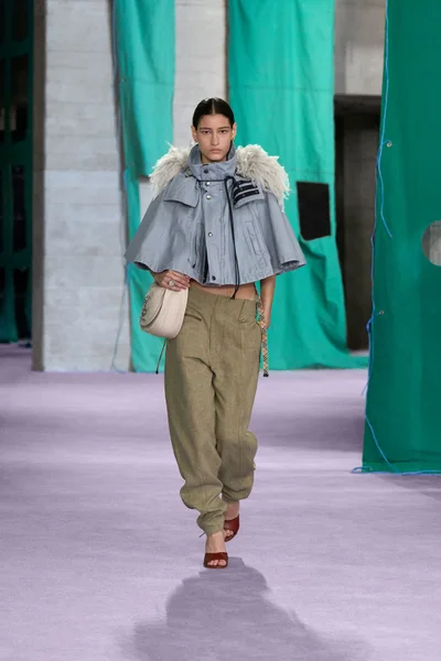 Look 5